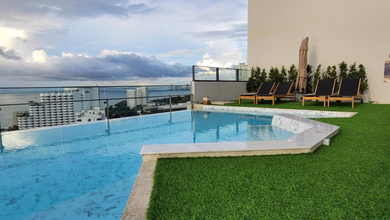 Andromeda Condo By Feng Pattaya Exteriör bild